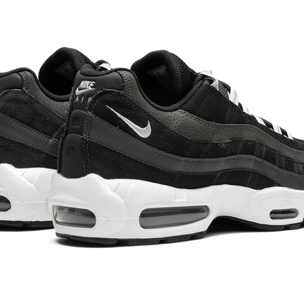 Nike Air Max 95 "Black / Pure Platinum"
