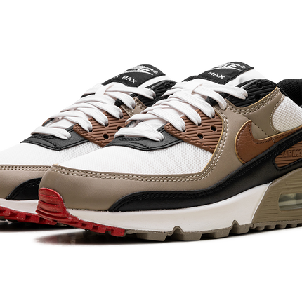 Nike Air Max 90 WMNS "Phantom Black Fire Red Light British Tan"