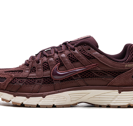 Nike P-6000 SE „Dark Pony Metallic Gold“