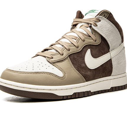Nike Dunk High "Light Chocolate"