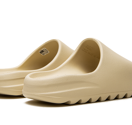 Yeezy Slide "Bone 2022"