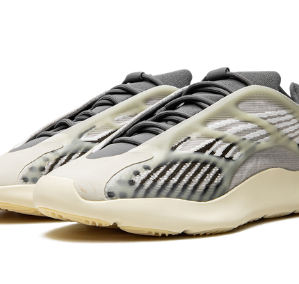 Yeezy 700 V3 "Fade Salt"
