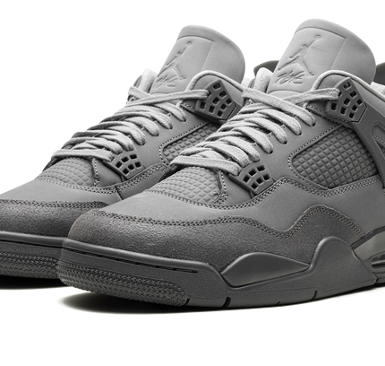 Air Jordan 4 „Wet Cement“