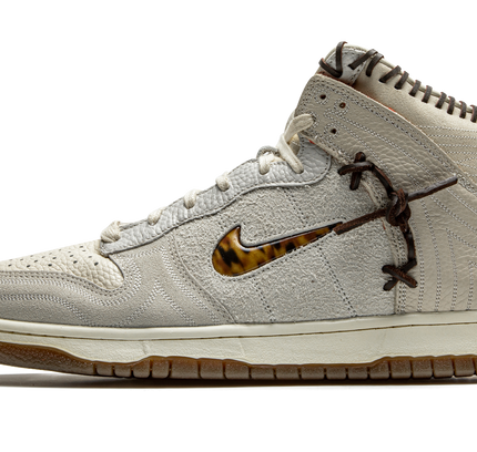 Nike Dunk High "Bodega - Friends & Family"