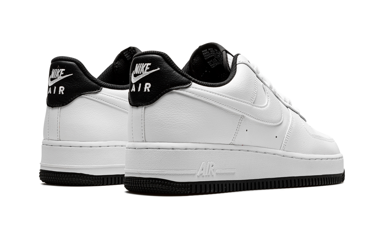 Nike Air Force 1 '07 "White / Black"