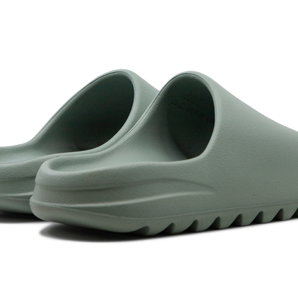 Yeezy Slide "Salt"