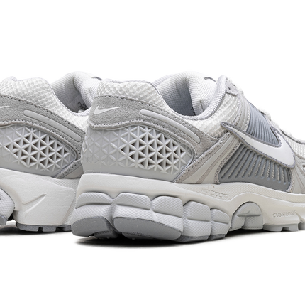 Nike Zoom Vomero 5 WMNS "Pure Platinum"