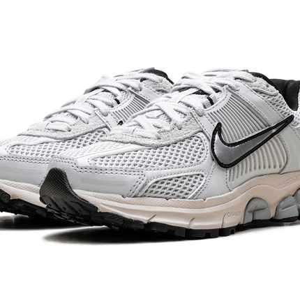 Nike Zoom Vomero 5 WMNS "Pure Platinum"