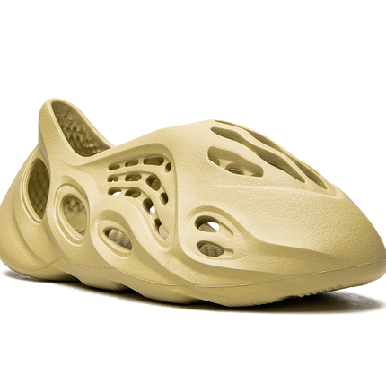 Yeezy Foam Runner "Sulfur"