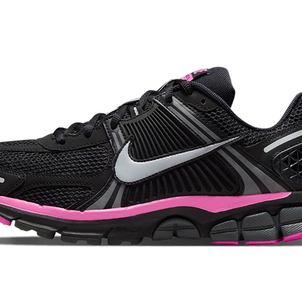 Nike Zoom Vomero 5 "Black Pink Blast"