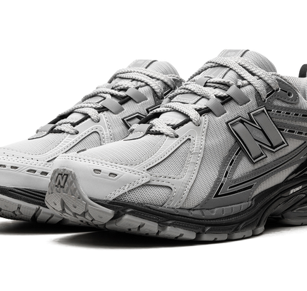 New Balance 1906R "Grau / Schwarz"