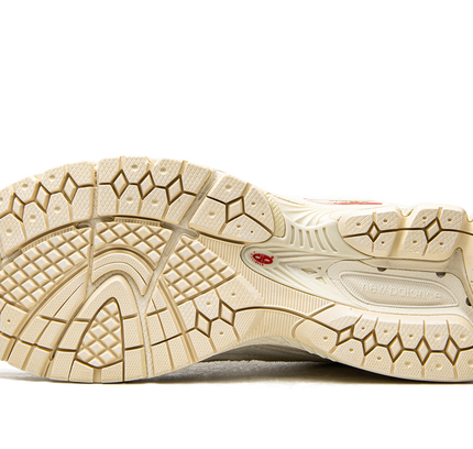 New Balance 2002R "Schutzpaket - Meersalz"