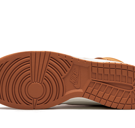 Nike Dunk High "Monarch"