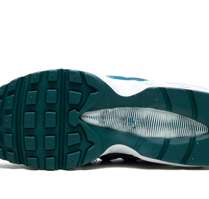 Nike Air Max 95 MNS WMNS "Green Velvet"