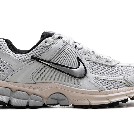Nike Zoom Vomero 5 WMNS "Pure Platinum"