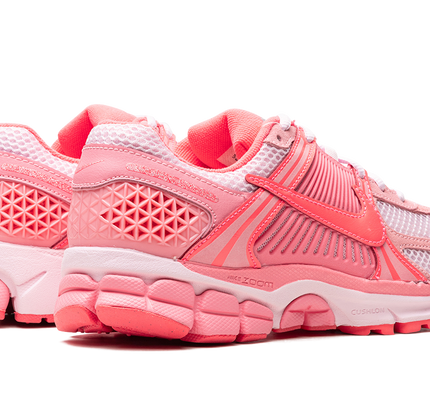 Nike Zoom Vomero 5 WMNS "Triple Pink"