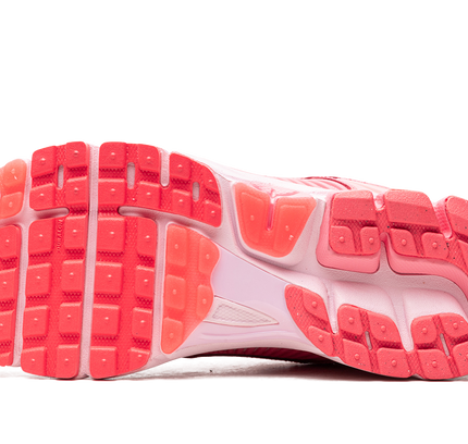 Nike Zoom Vomero 5 WMNS "Triple Pink"