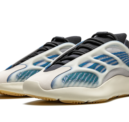 Yeezy 700 V3 "Kyanite"