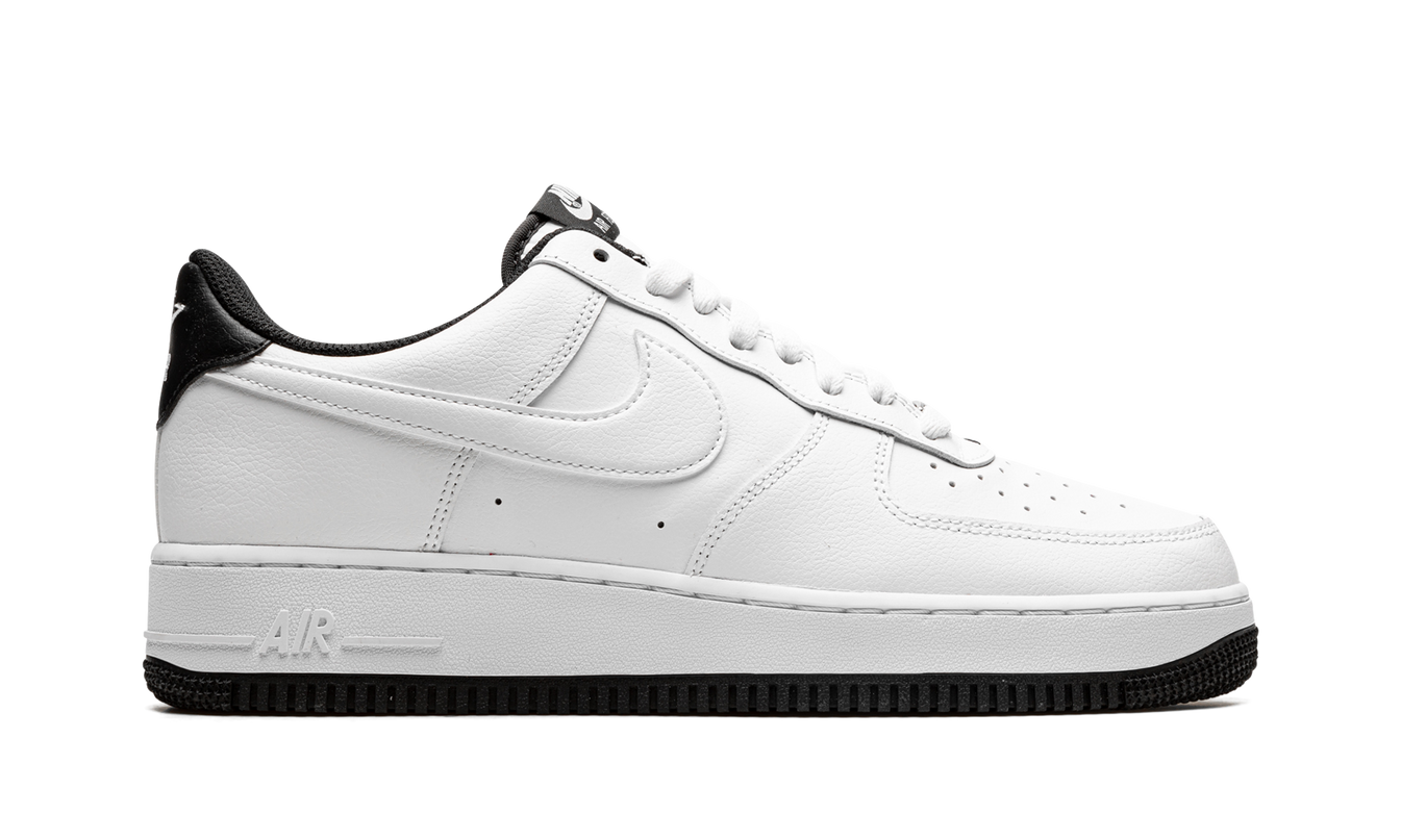Nike Air Force 1 '07 "White / Black"