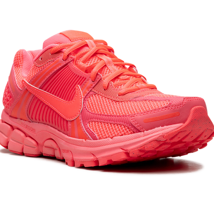 Nike Zoom Vomero 5 "Hot Punch"