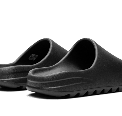 Yeezy Slide "Onyx 2022/2023"