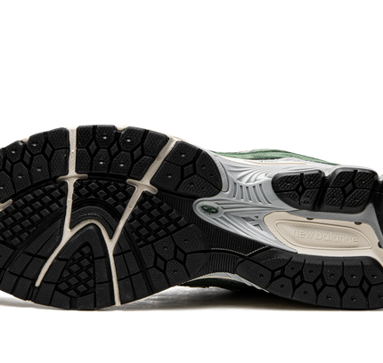 New Balance 2002R "Jade Green"