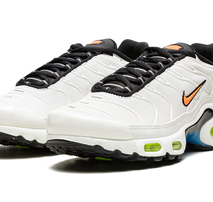 Nike Air Max Plus WMNS "Barely Rose/White Metallic Silver"