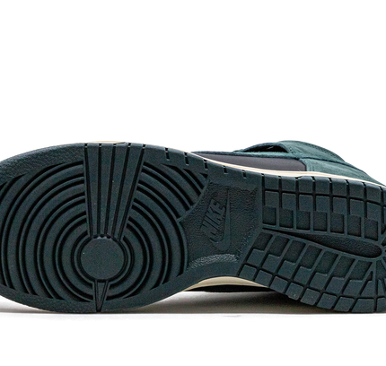 Nike Dunk High "Faded Spruce"