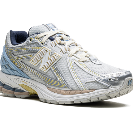 New Balance 1906R "Kith - Weiß"