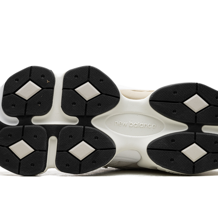 New Balance 9060 "Sea Salt / Moonbeam"