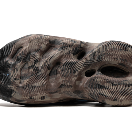 Yeezy Foam Runner "MX Brown Blue"