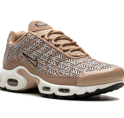 Nike Air Max Plus WMNS „United In Victory“