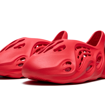 Yeezy Foam Runner "Vermillion"