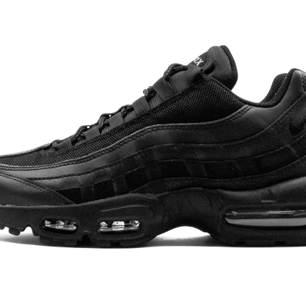 Nike Air Max 95 Essential "Triple Black"