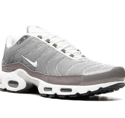 Nike Air Max Plus SE "Flat Pewter"