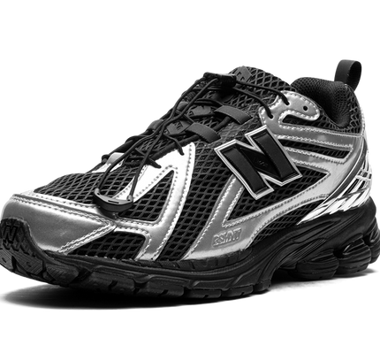 New Balance 1906R „The Basement Schwarz Silber“