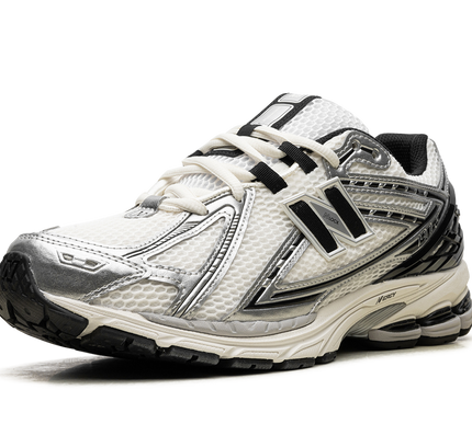 New Balance M1906 "METALLIC SILBER"