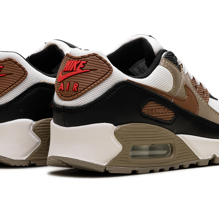 Nike Air Max 90 WMNS "Phantom Black Fire Red Light British Tan"