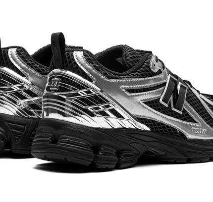 New Balance 1906R „The Basement Schwarz Silber“