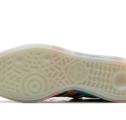 Handball Spezial "SEED - Scarlet Gold Paint Splatter"