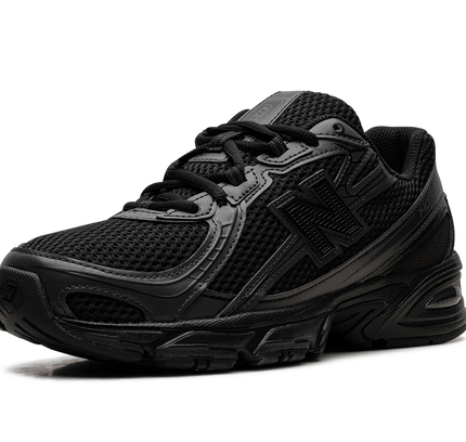 New Balance 740 "Triple Black"