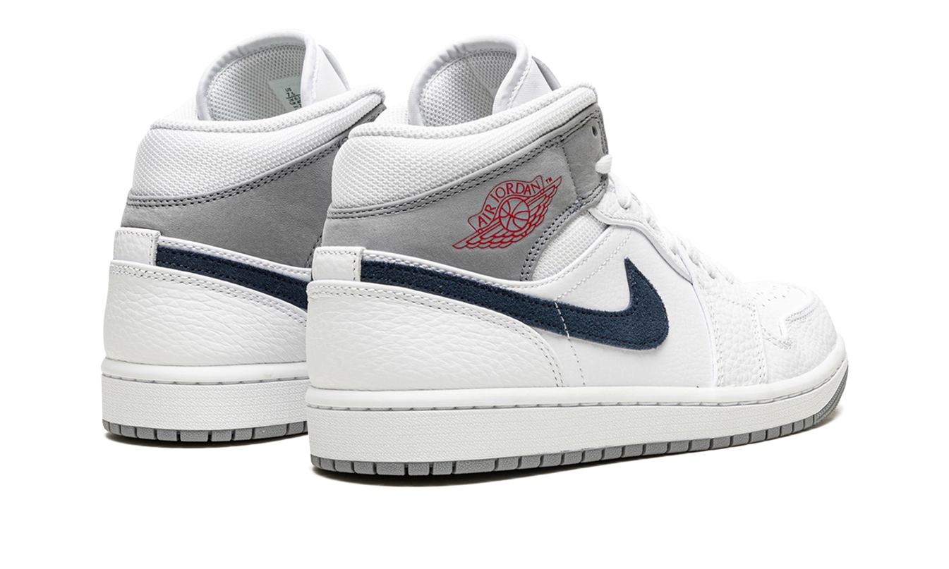 Air Jordan 1 MID PI "Paris"