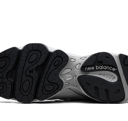 New Balance M1000 „Reflektierendes Paket – Regenwolke“