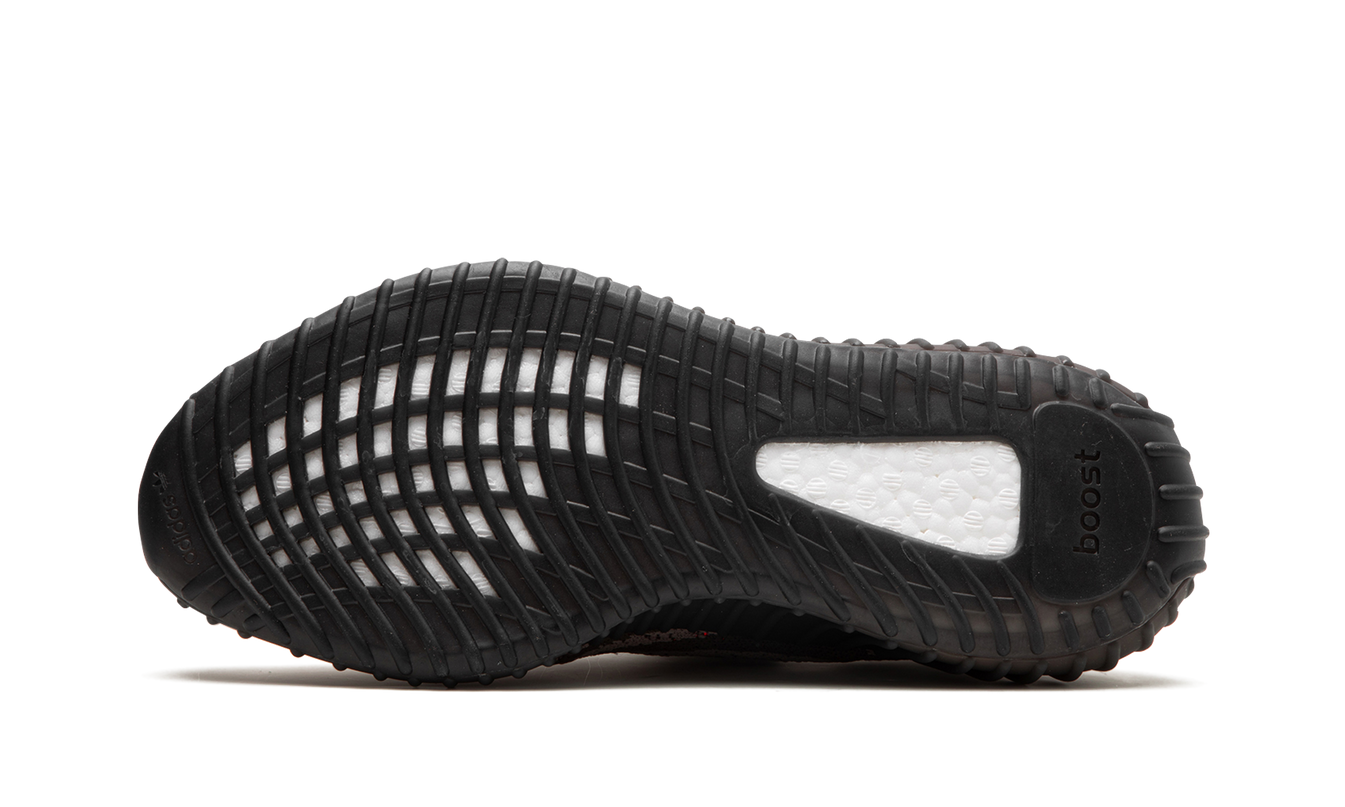 Yeezy 350 „Carbon Beluga“