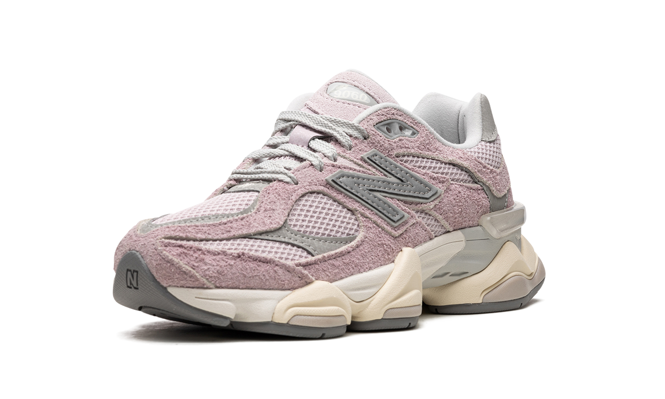 New Balance 9060 "December Sky"