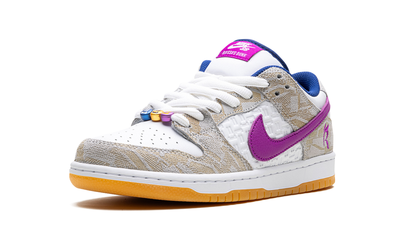 Nike Dunk SB Low "Rayssa Leal"