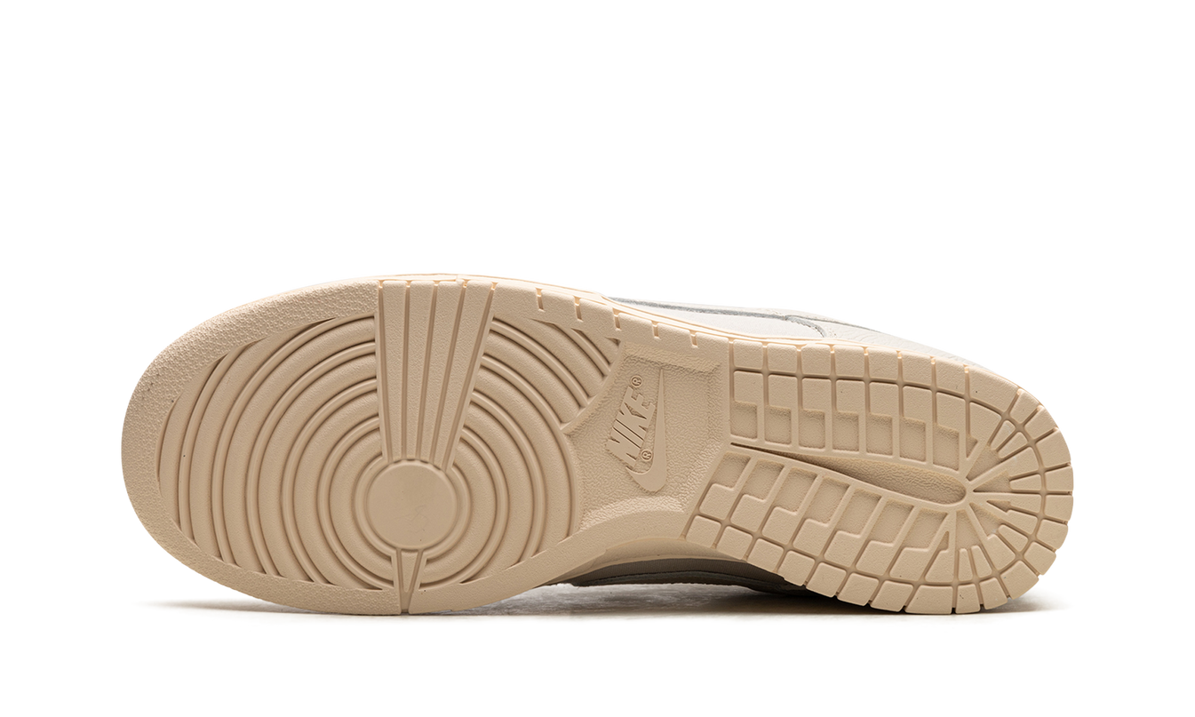 Nike Dunk Low "Light Orewood Brown"