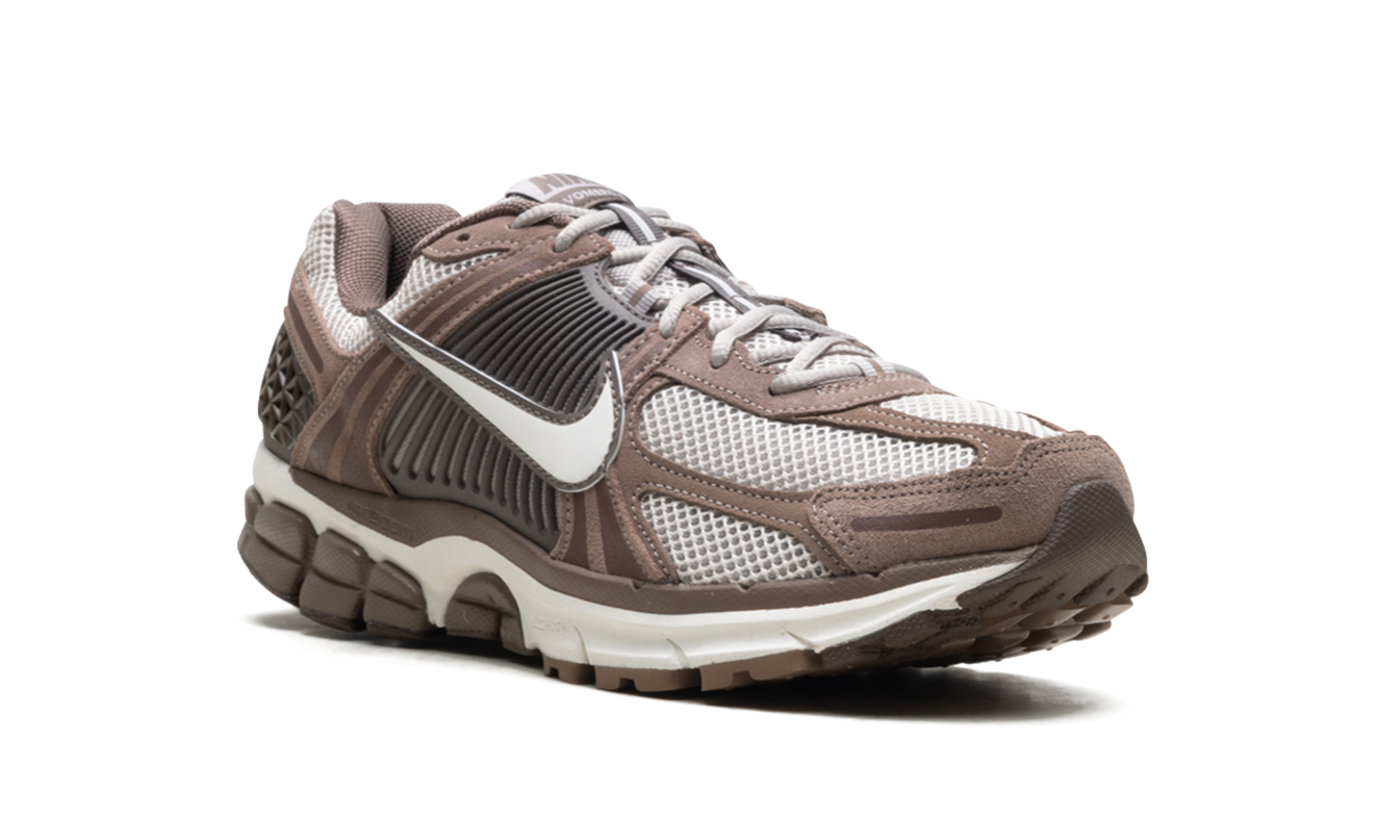 Nike Zoom Vomero 5 "Mink Brown"