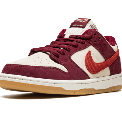 Nike Dunk SB Low "Skate Like A Girl"