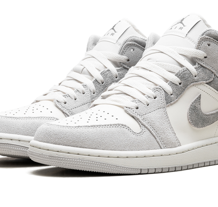 Air Jordan 1 Mid SE "Grey Sail"